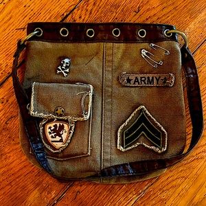 Cool women’s shoulder bag. Canvas brown and army olive colors